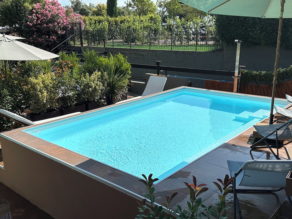 boutique hotel sirmione