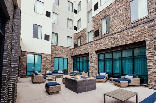 staybridge suites des moines north ankeny an ihg hotel