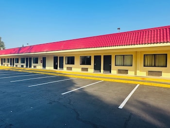 timberland inn and suites