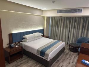 stay inn pyramids hotel