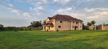 casa nadreya furnished apartments