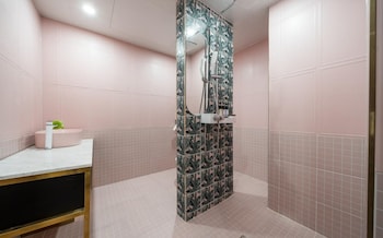 jangyu almond kids hotel