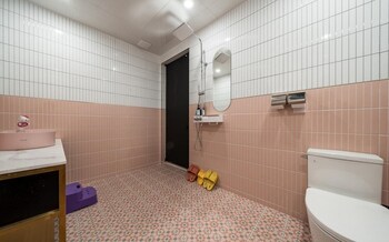 jangyu almond kids hotel