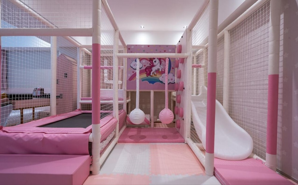 jangyu almond kids hotel