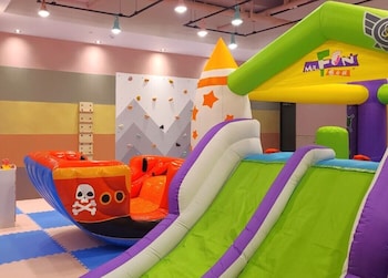 jangyu almond kids hotel