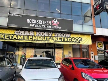 ayden roomstay klia sepang