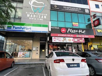 ayden roomstay klia sepang
