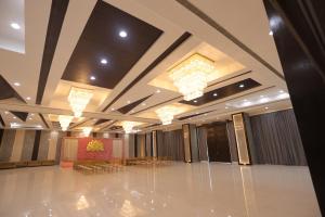 ratnapriya hotel and resort