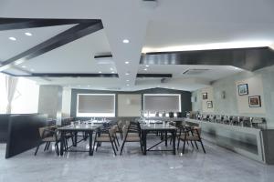 ratnapriya hotel and resort
