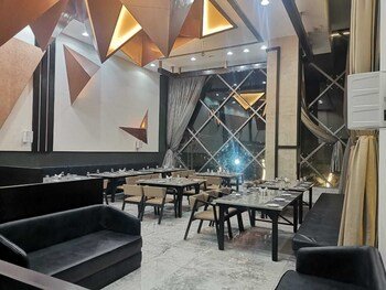 Ratnapriya Hotel And Resort,India>>Ujjain,3 star