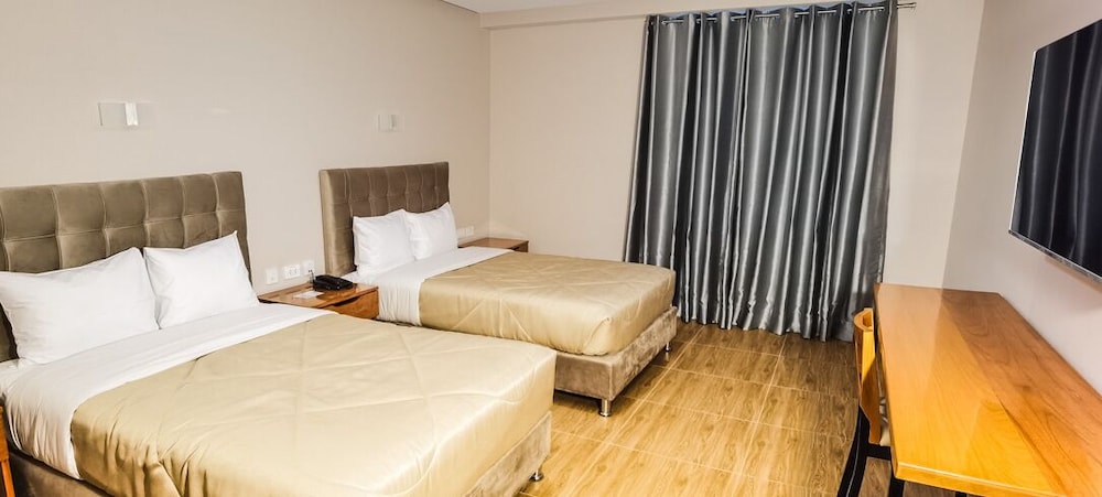 miraflores city hotel