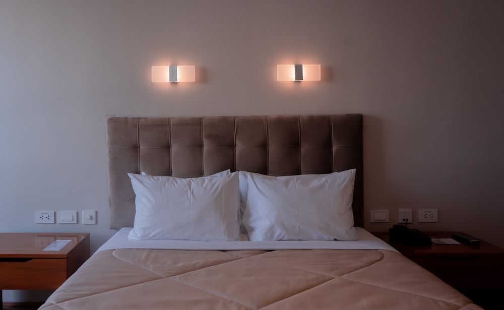 miraflores city hotel