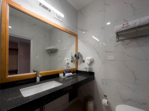 miraflores city hotel