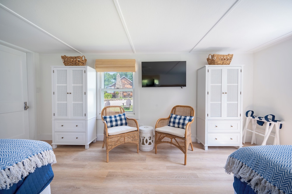 marina bay cottages