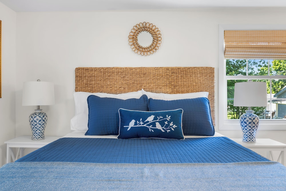 marina bay cottages