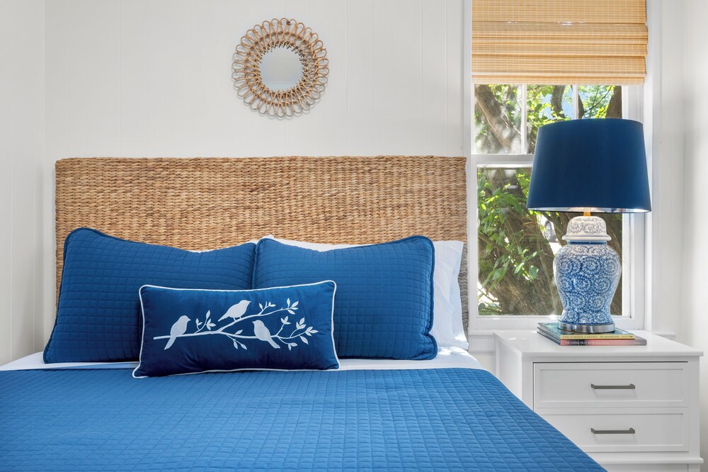 marina bay cottages
