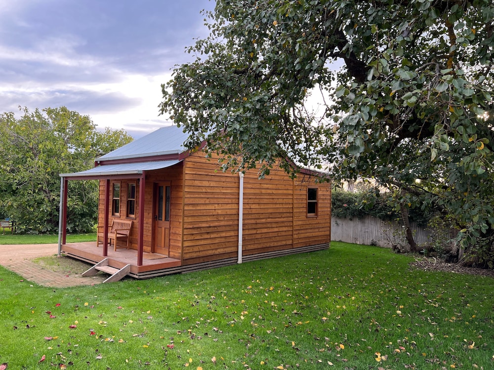 willunga gallery cabins