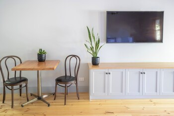 willunga gallery cabins