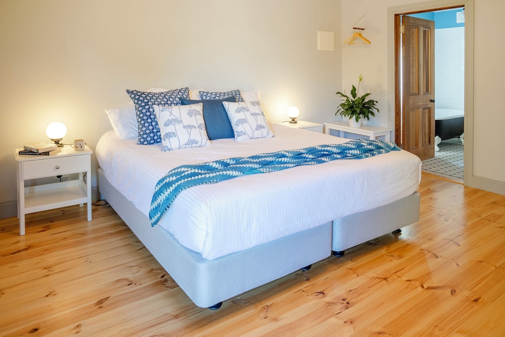 willunga gallery cabins
