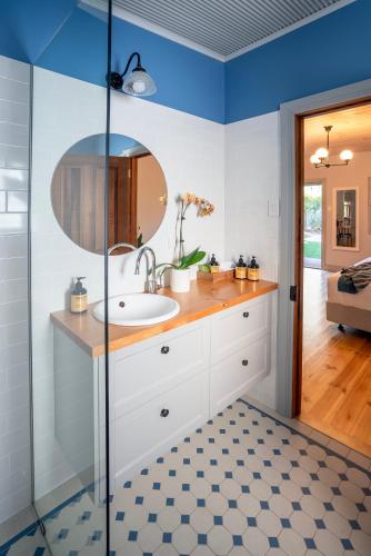 willunga gallery cabins