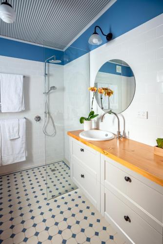 willunga gallery cabins