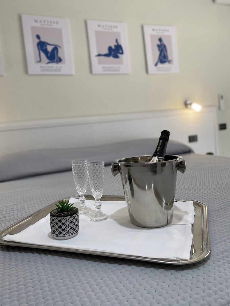 scala dei turchi palace suites