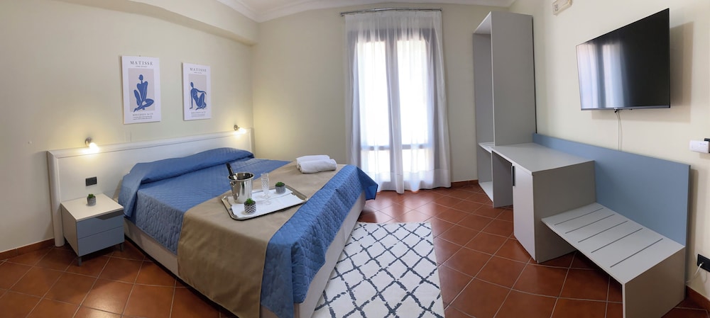 scala dei turchi palace suites