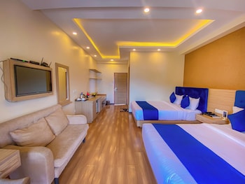 majestic lakefront hotel and suites