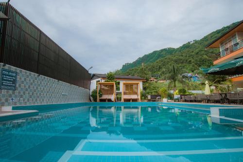 majestic lakefront hotel and suites