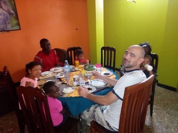 pacific cottages and guest house