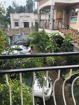 pacific cottages and guest house