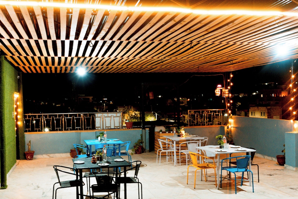 hotel jodhani regency