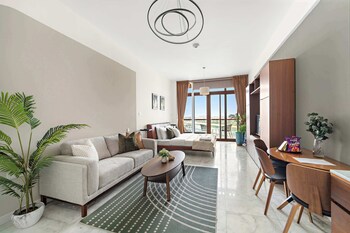 silkhaus palm views west the palm jumeirah dubai