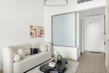 silkhaus palm views west the palm jumeirah dubai