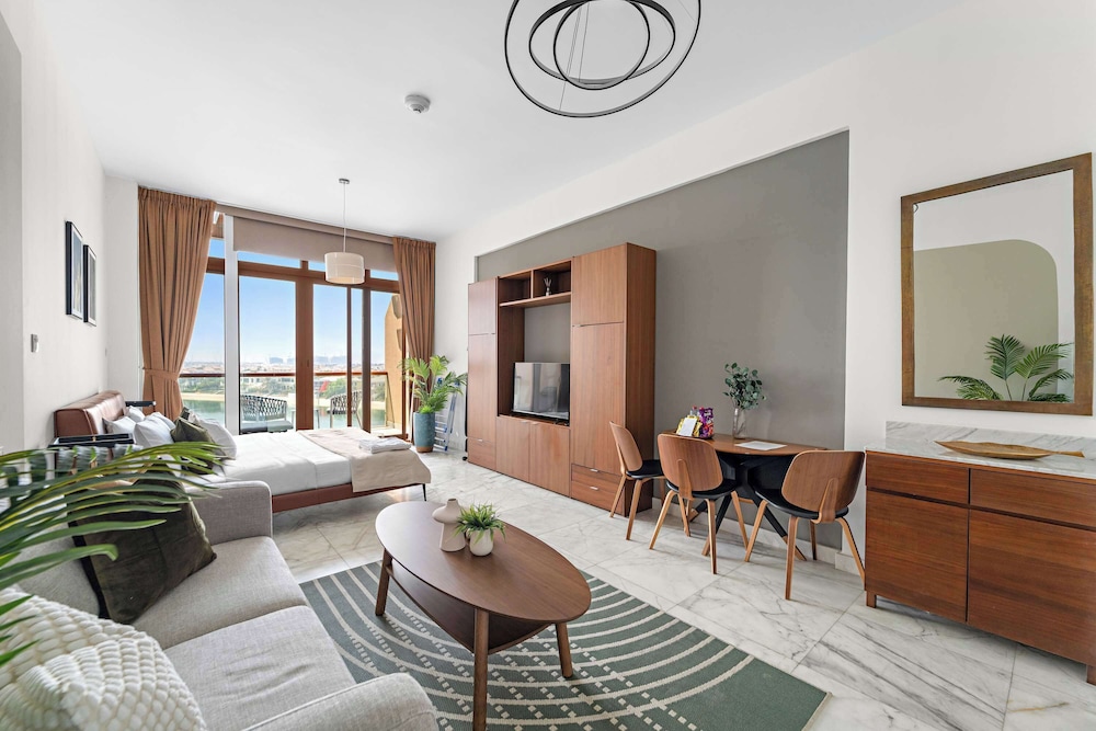 silkhaus palm views west the palm jumeirah dubai