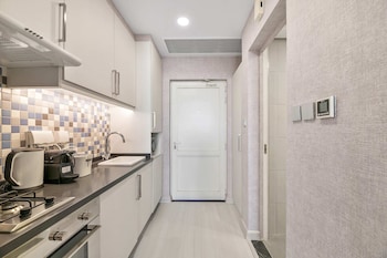 silkhaus palm views west the palm jumeirah dubai