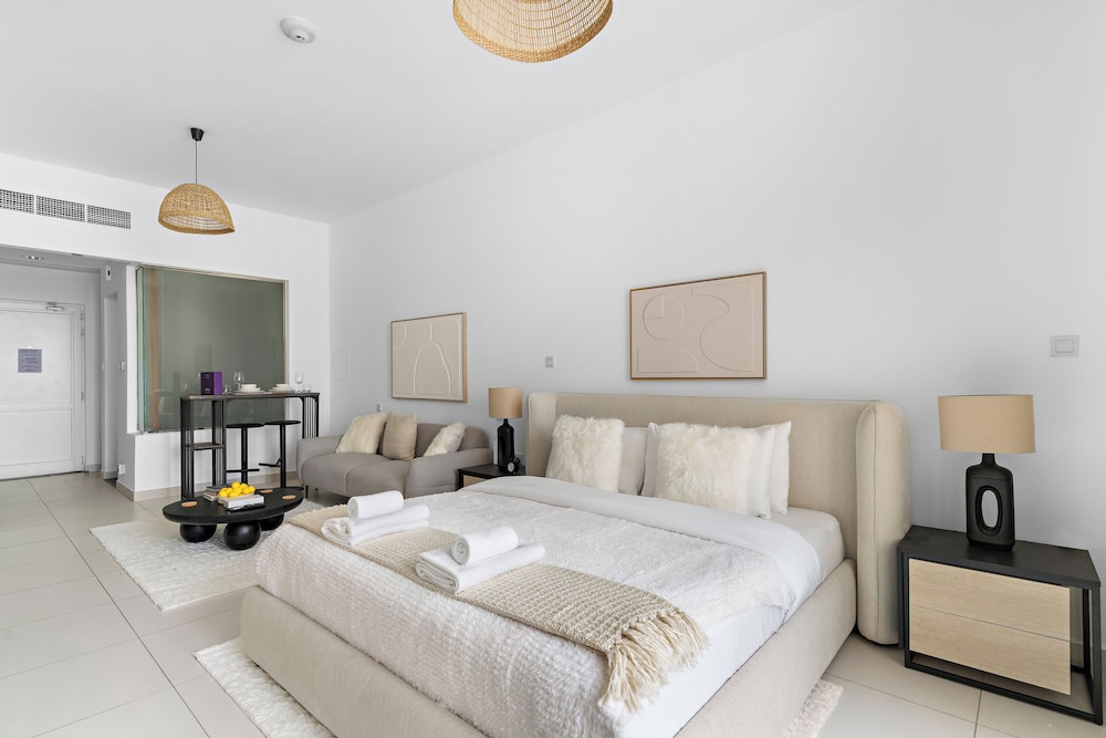 silkhaus palm views west the palm jumeirah dubai