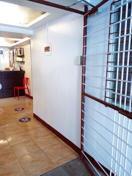 makati poblacion hotel