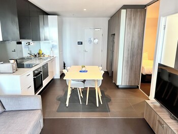 readyset apartments at hudson