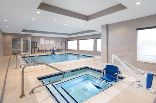 avid hotels billings west an ihg hotel