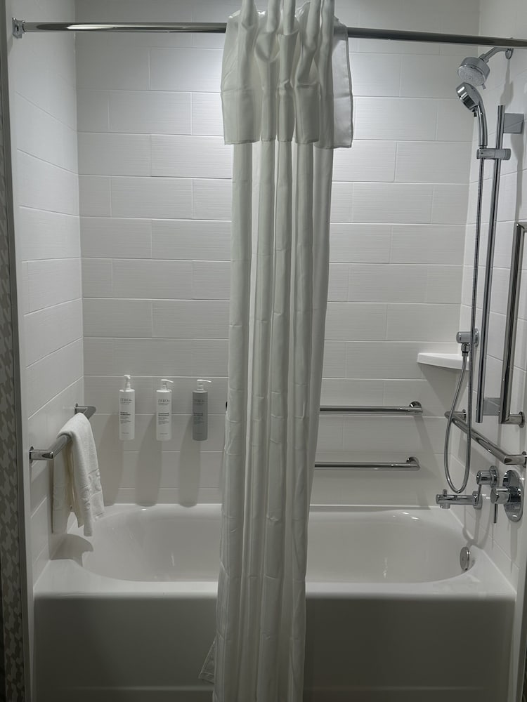 home2 suites by hilton racine