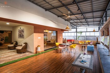 zostel kochi ernakulam