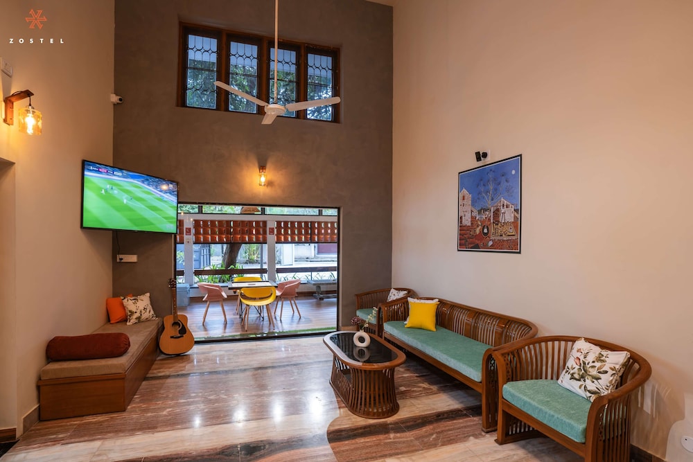 zostel kochi ernakulam