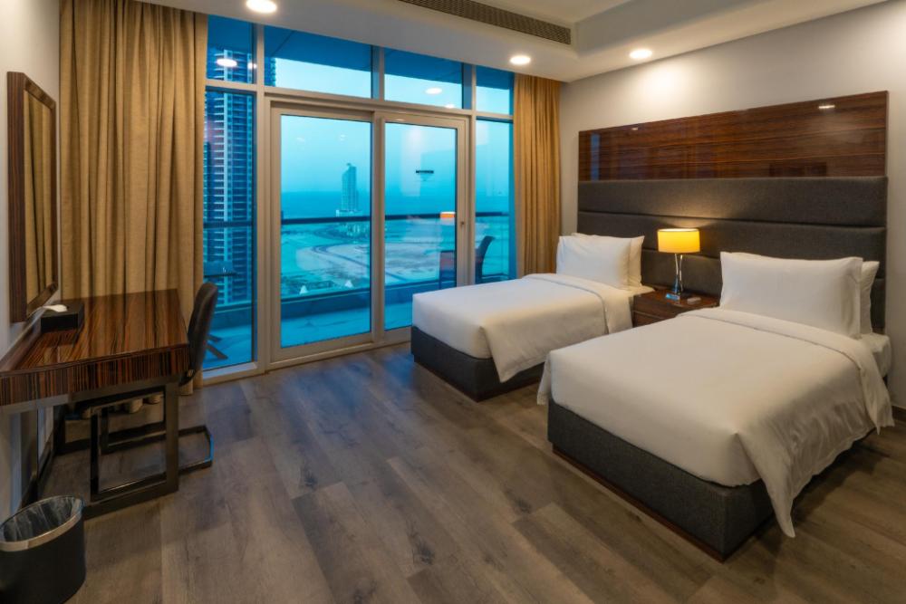 s plaza suites hotel