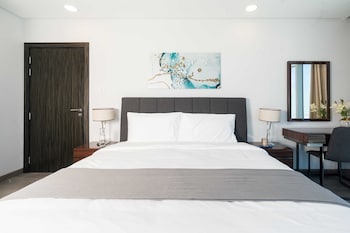 s plaza suites hotel