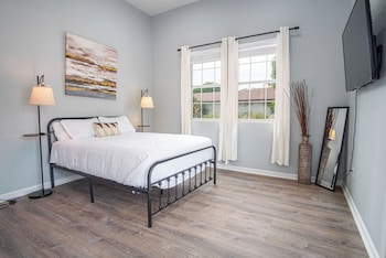 charming 3br 2ba gem close to downtown riverwalk