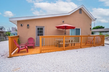 charming 3br 2ba gem close to downtown riverwalk