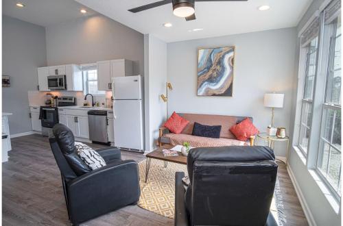 charming 3br 2ba gem close to downtown riverwalk