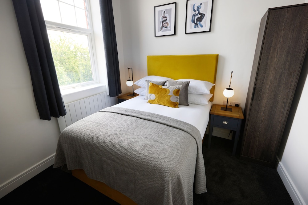 the woden boutique hotel walsall m6 j9