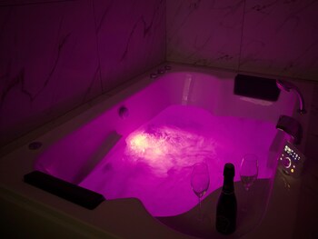 apartmoment jacuzzi